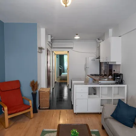 شقة Cozy & Central 2br Designed Apt. In Beyoglu *